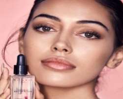 Cindy has earned a number of brand endorsements including Masqmai due to her popularity.